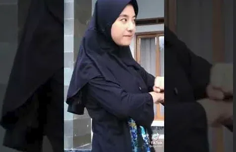 New Indonesian Viral Phenomenon of Abg Viral Sma 2025 Kak Zahra Tutorial Wiwik Dalam Mobil di Tempat Parkir One for All Indonesia - Topglobal New Indonesian Viral Phenomenon of Abg Viral Sma 2025 Kak Zahra Tutorial Wiwik Dalam Mobil di Tempat Parkir One for All Indonesia